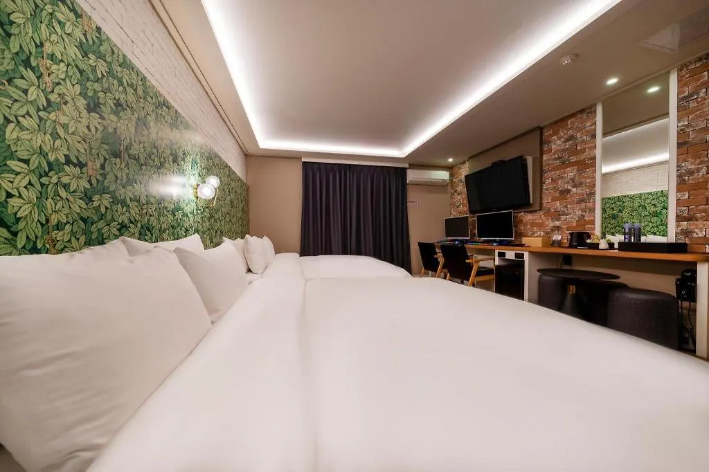 **  Haeundae Wow Motel Busan South Korea