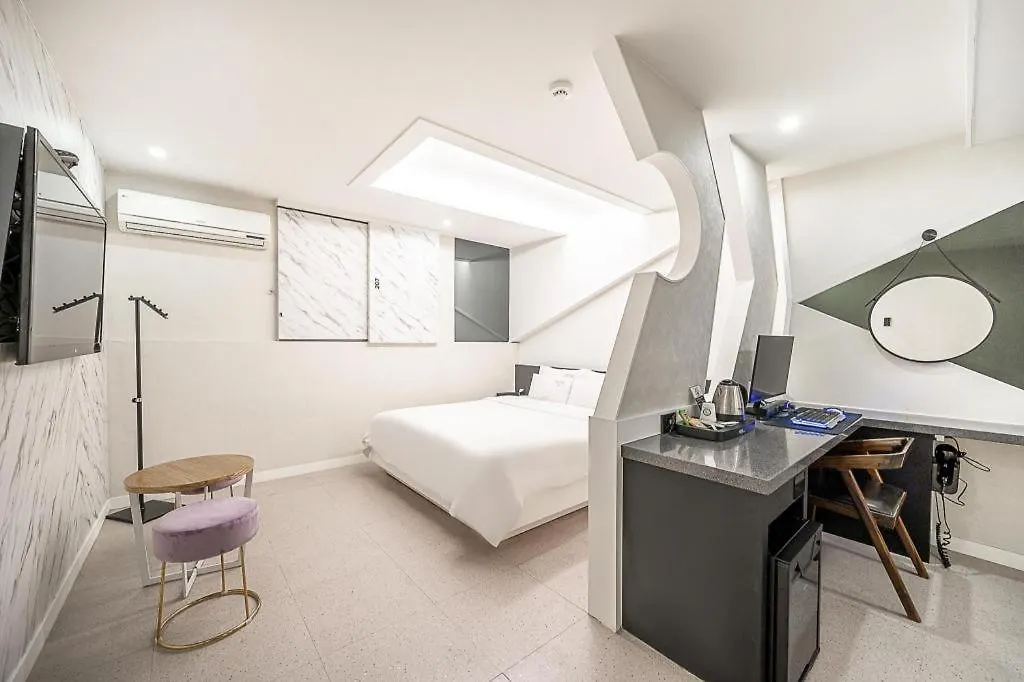 **  Haeundae Wow Motel Busan South Korea