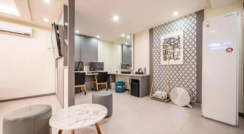 Haeundae Wow Motel Busan 2*,